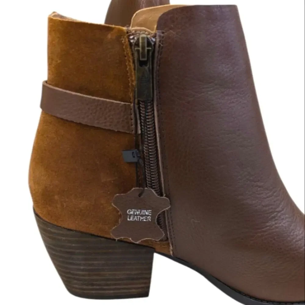 American Rag Ashlyn Booties NWOT $130 Size 8M   S3808